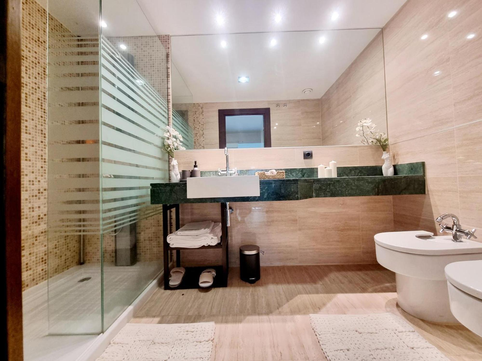 Exyca Ifema Apartment Madrid Bagian luar foto